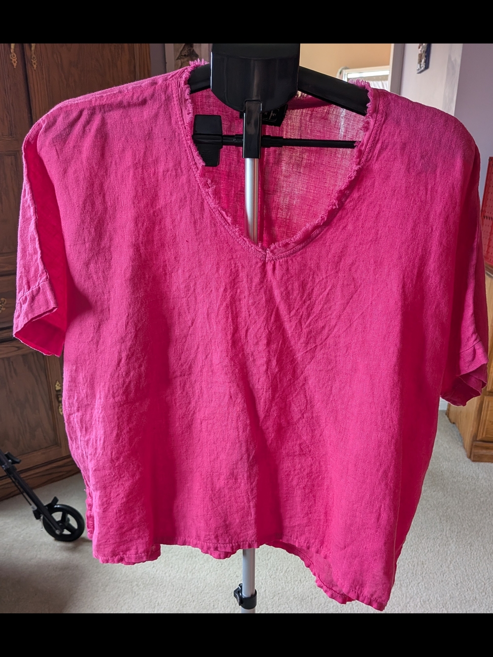 Eternelle Vibrant Pink Linen V-Neck Tunic With Raw Edge Styling